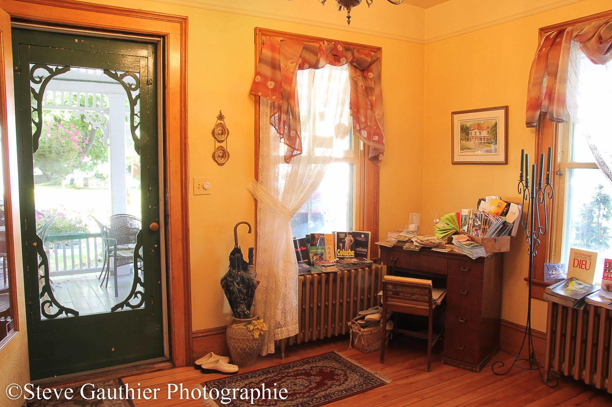 Ici Et Maintenant Bed & Breakfast Magog Dış mekan fotoğraf